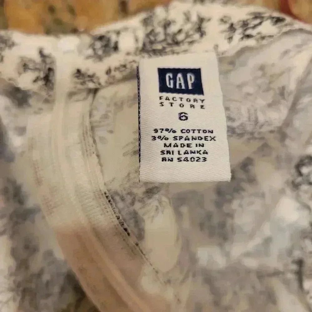 Gap Women's White & Black Floral Cotton/Spandex Straight Pencil Skirt - Picture 9 of 9